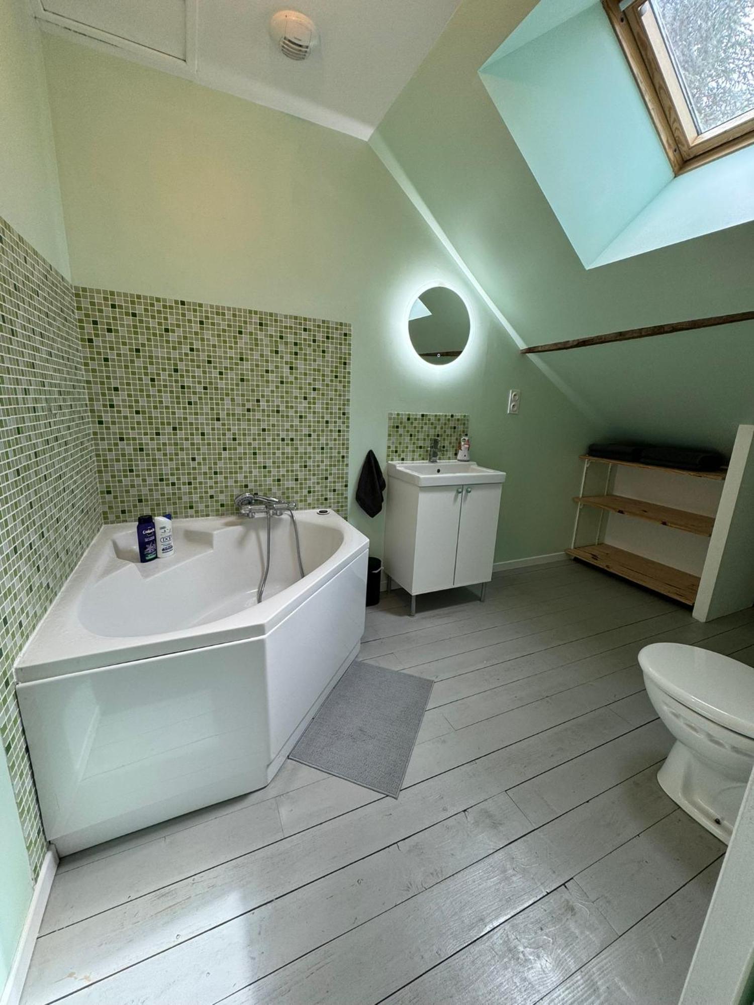 Appartement En Centre-Ville - Local Velos Disponible Майен Екстериор снимка