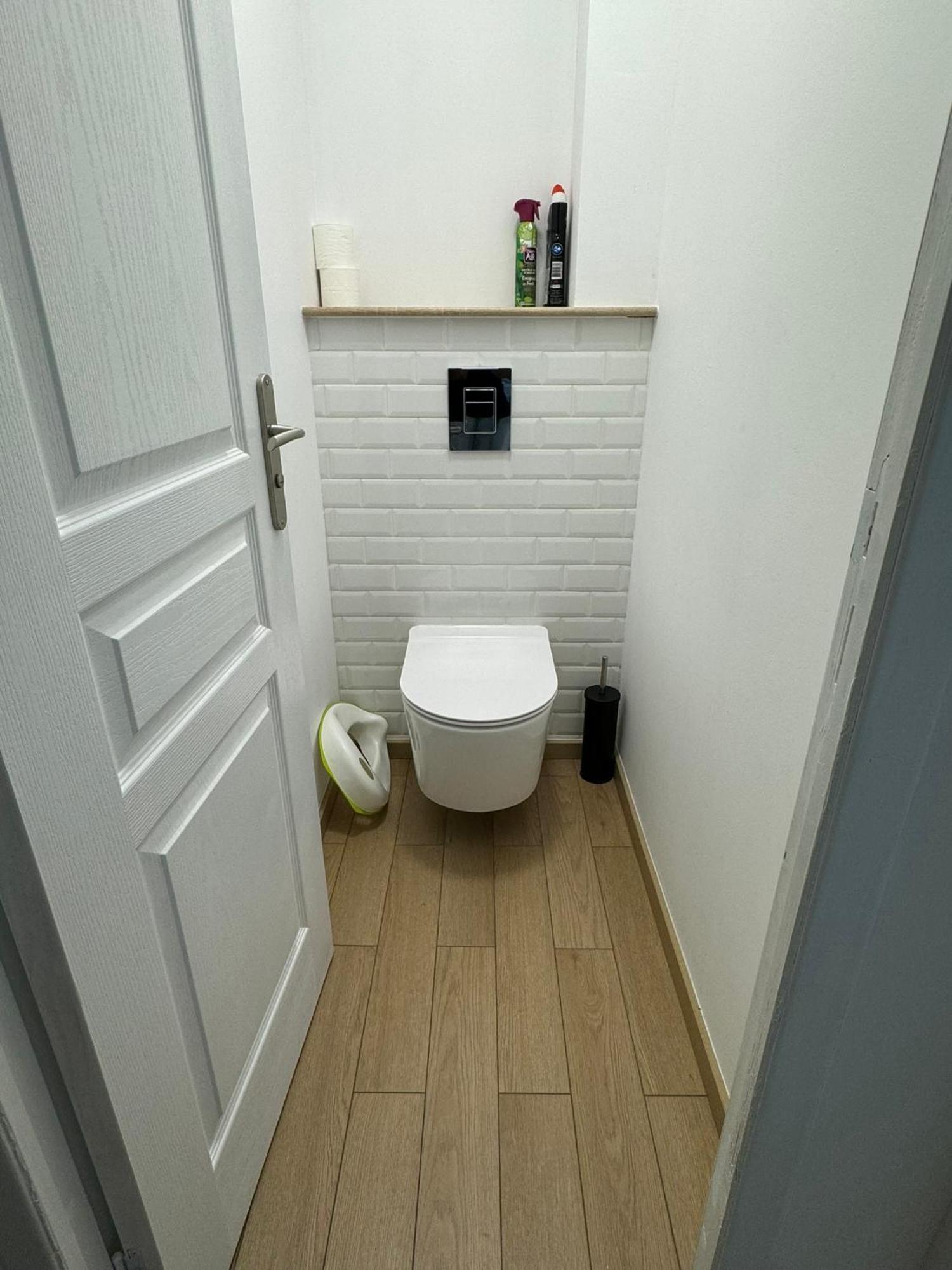Appartement En Centre-Ville - Local Velos Disponible Майен Екстериор снимка